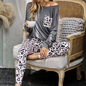 🎉HP🎉 Grey Long Sleeve Leopard Loungewear Set
